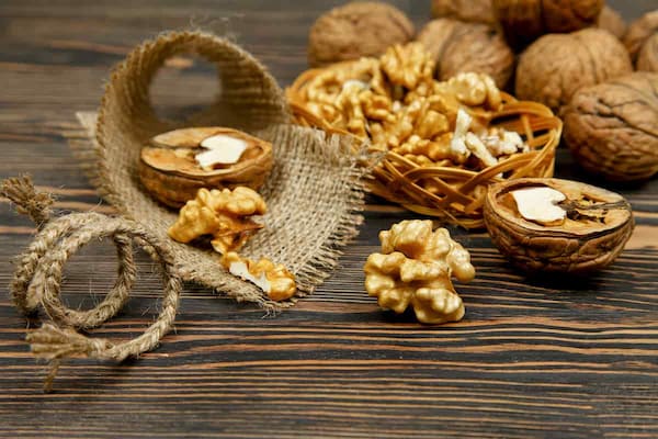 تصویر 2 از خرید گردو تویسرکان پوست کاغذی + قیمت فروش استثنایی